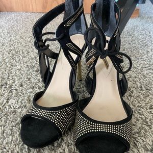 Guess heels